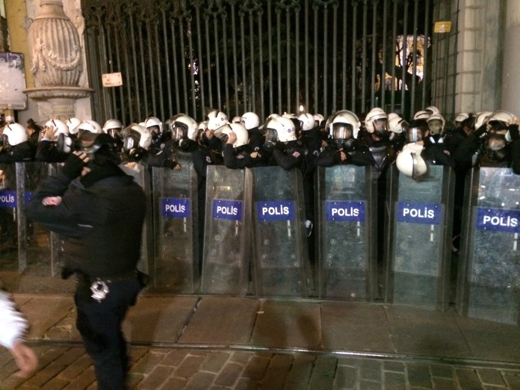 istanbul-protests-december-2013